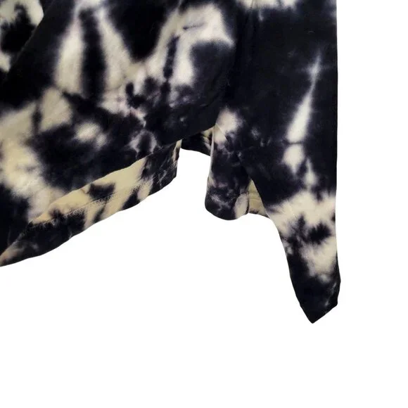 Sevya Handmade Tie-Dye V-Neck Asymmetrical Hem Tunic Top L Bundle of Two - Picture 5 of 10